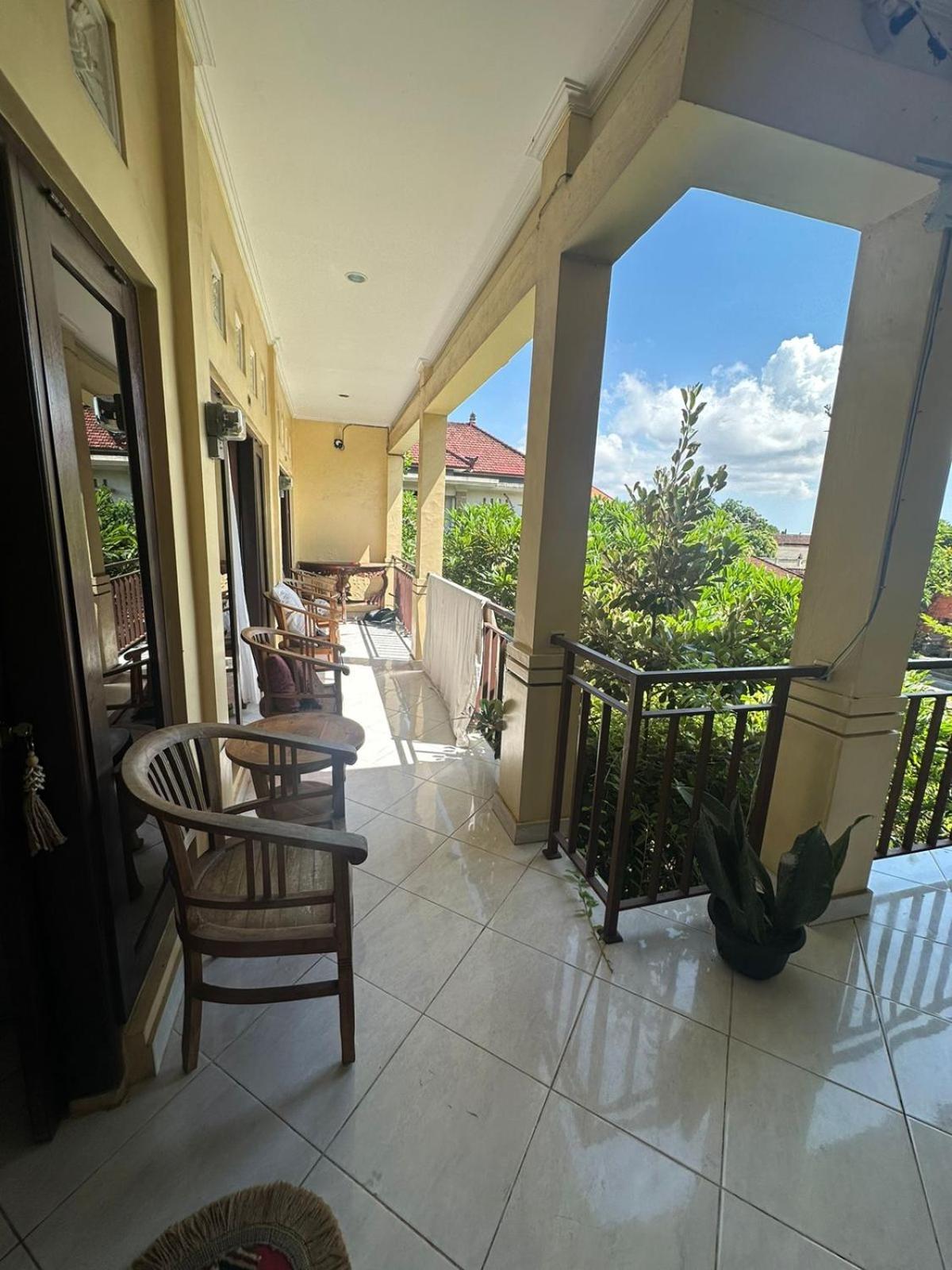 Sari Buana Bed & Breakfast Kuta  Luaran gambar