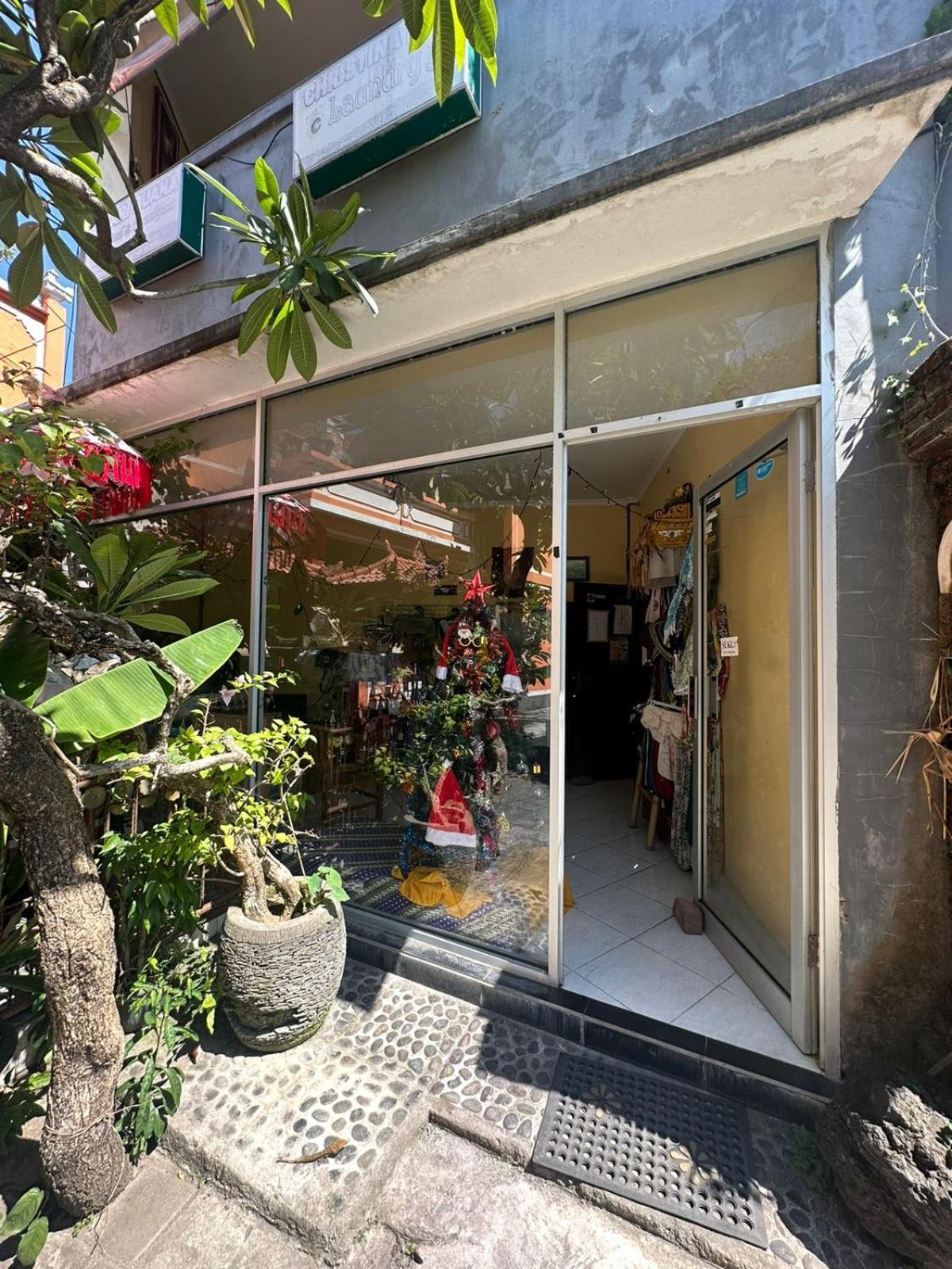 Sari Buana Bed & Breakfast Kuta  Luaran gambar
