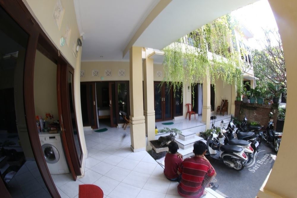 Sari Buana Bed & Breakfast Kuta  Luaran gambar