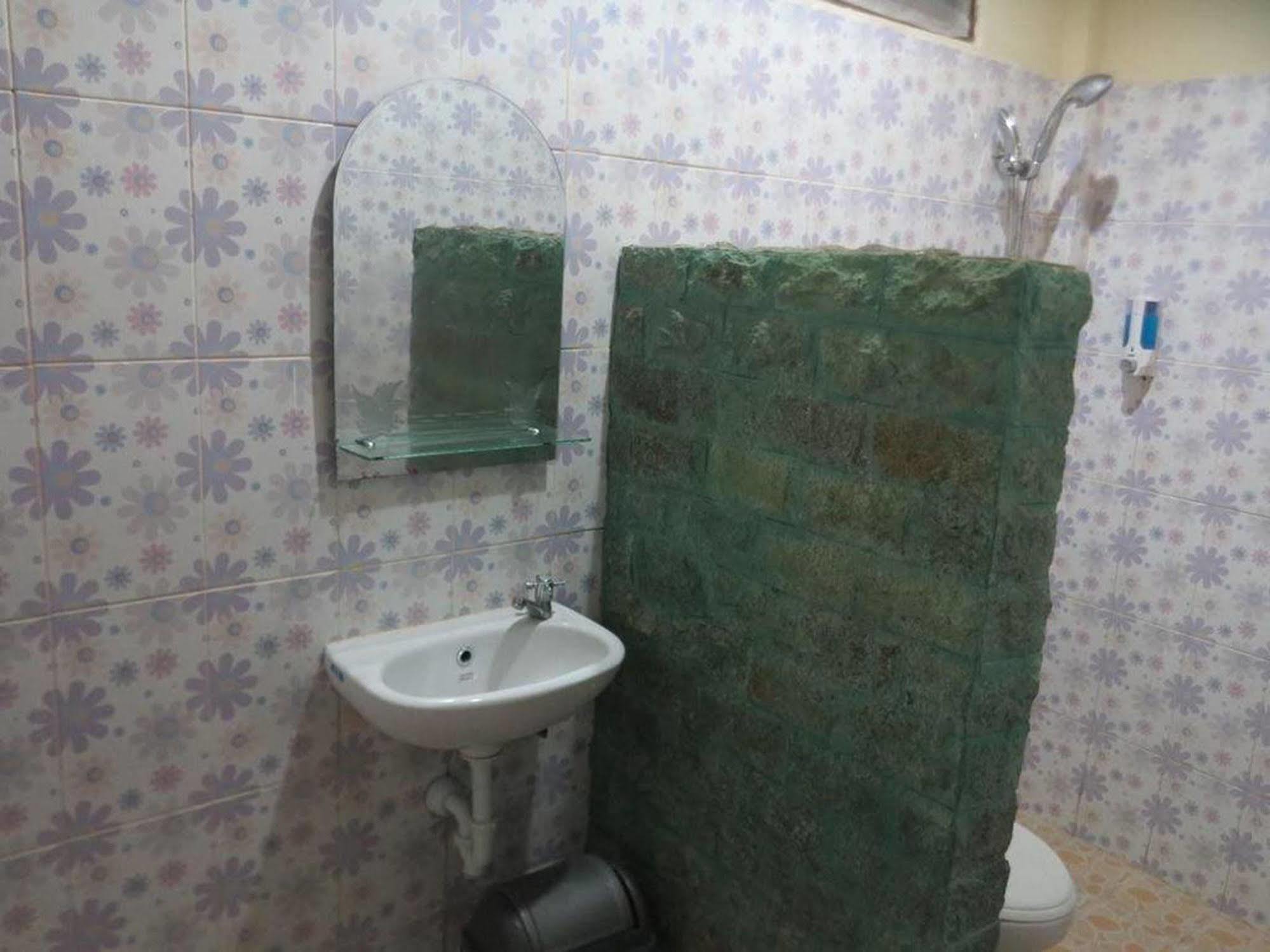 Sari Buana Bed & Breakfast Kuta  Luaran gambar