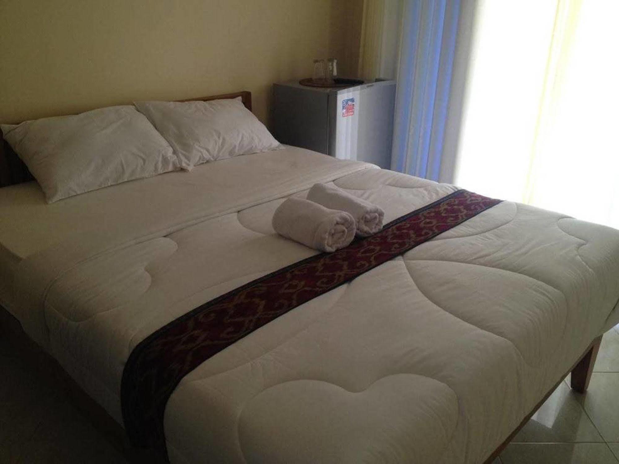 Sari Buana Bed & Breakfast Kuta  Luaran gambar