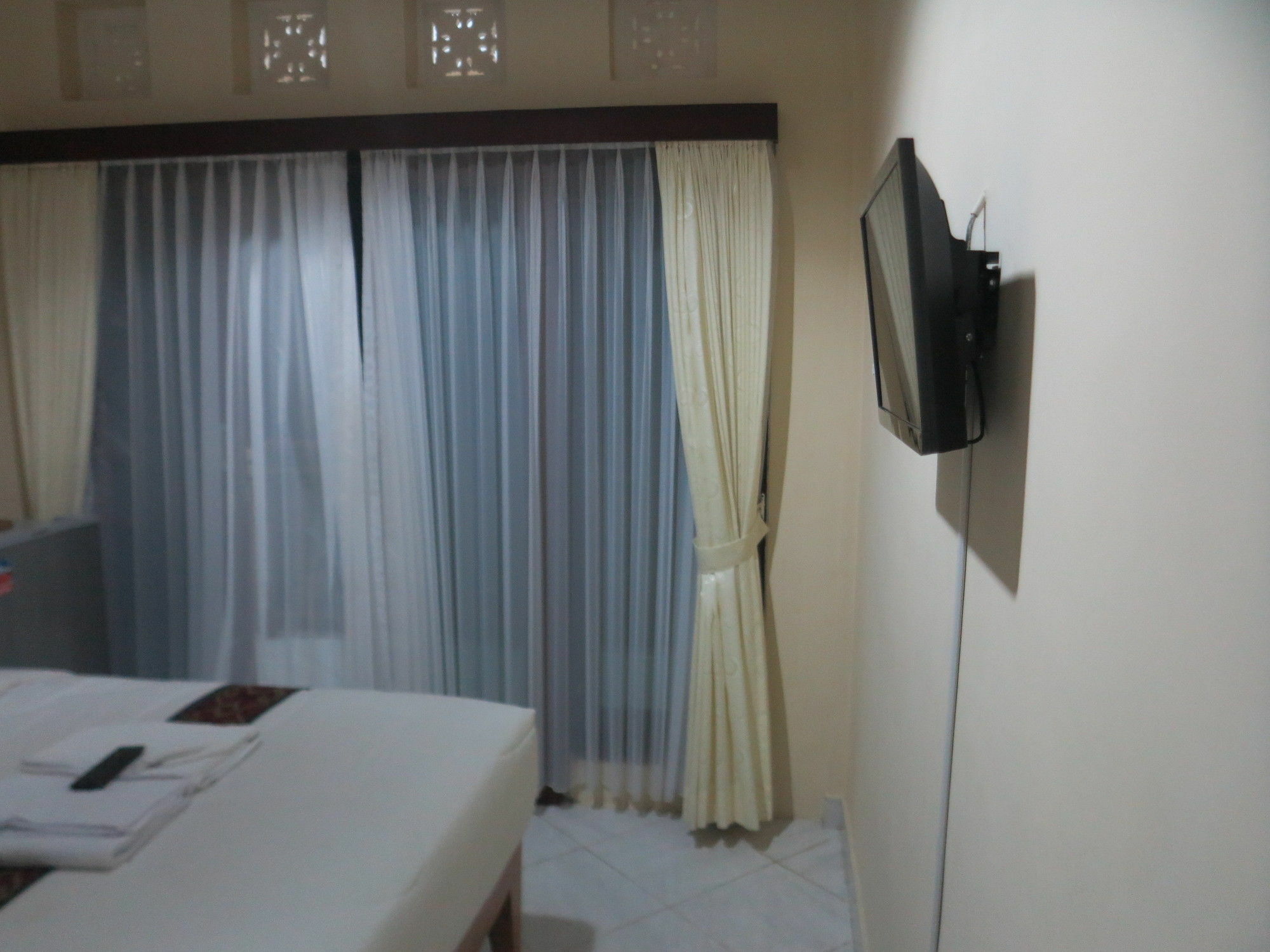 Sari Buana Bed & Breakfast Kuta  Luaran gambar